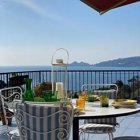 Grande Attico Con Vista Vicino Al Centro By Portofinovacanze Apartamento *