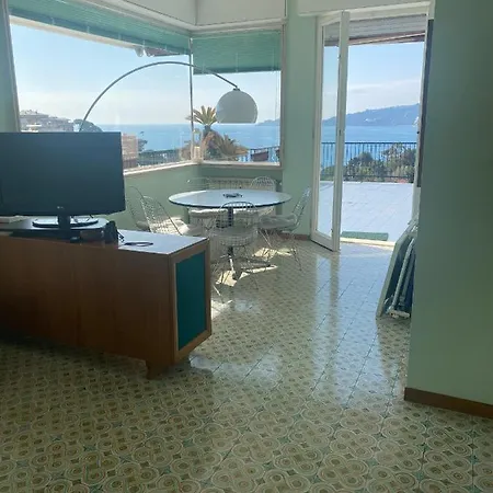 Grande Attico Con Vista Vicino Al Centro By Portofinovacanze Apartman