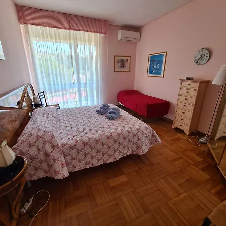 Apartamento Grande Attico Con Vista Vicino Al Centro By Portofinovacanze