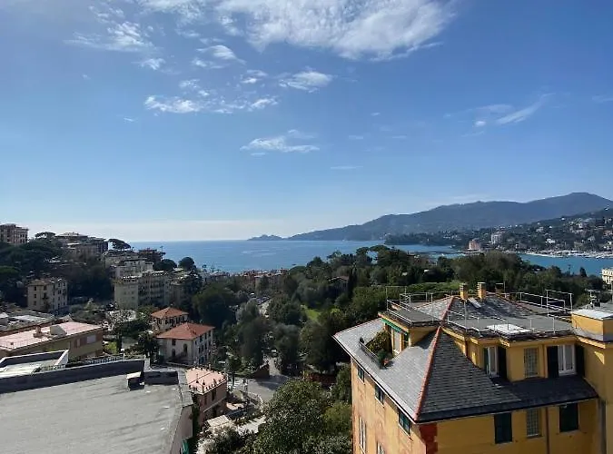 Appartamento Grande Attico Con Vista Vicino Al Centro By Portofinovacanze *