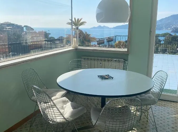 Grande Attico Con Vista Vicino Al Centro By Portofinovacanze *