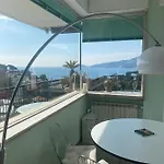 Grande Attico Con Vista Vicino Al Centro By Portofinovacanze Apartment