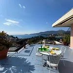 Grande Attico Con Vista Vicino Al Centro By Portofinovacanze Apartment Rapallo