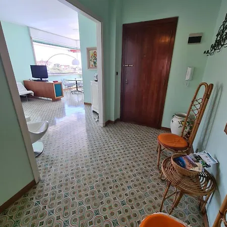 Grande Attico Con Vista Vicino Al Centro By Portofinovacanze Daire